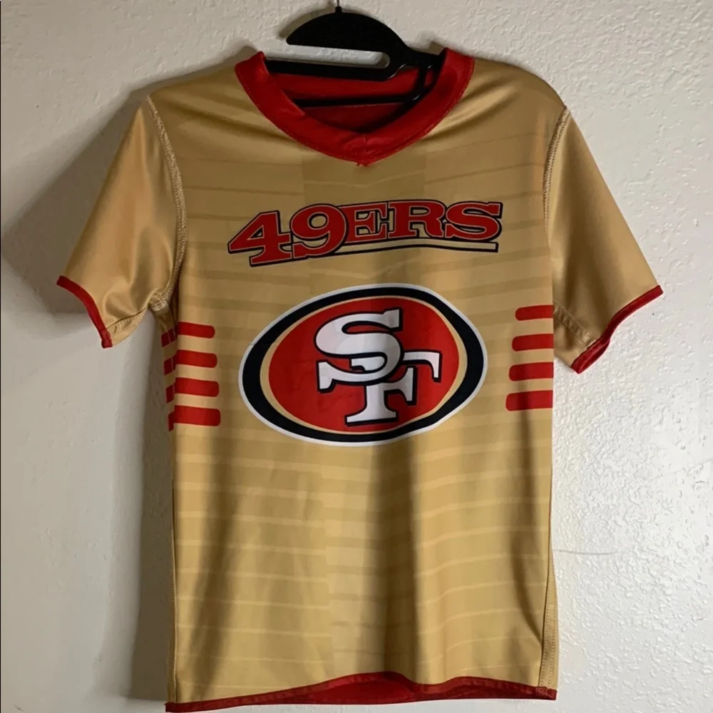 Reversible Red 49ers Graphic T-Shirt
